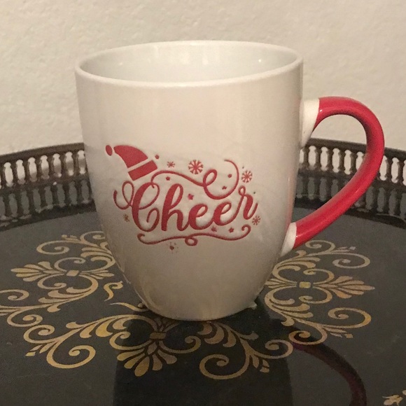 Holiday mugs set of four - Picture 2 of 6